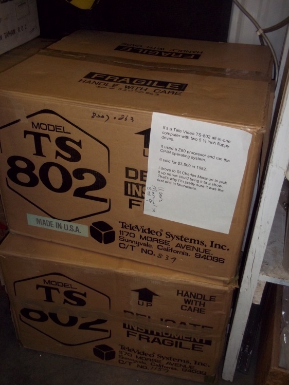 lot 112 image: 2  TS 802 Televideo Systems Computers all in one with 2 5 14 Floppy DrivesIn origianl Box