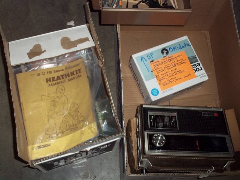 lot 114 image: Assorted Electronics See picture for more Details