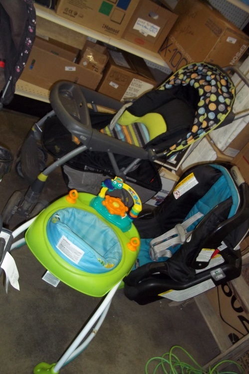 lot 119 image: Stroller, Walker and Carseat