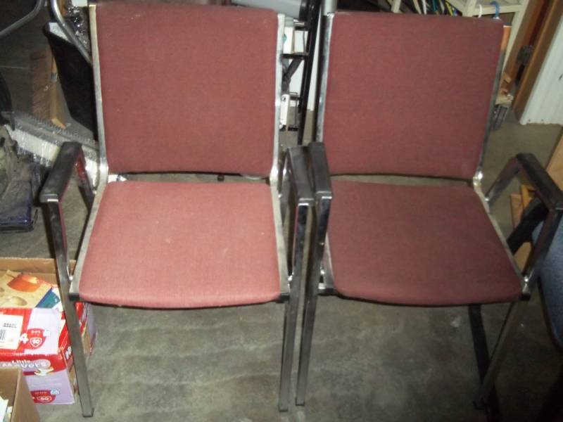 lot 161 image: Pair of Red Staking Chairs