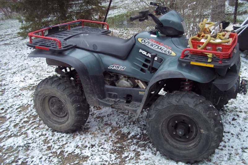 lot 6 image: 2002 Polaris ATV