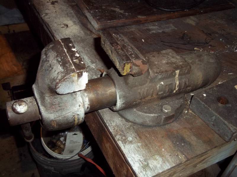 lot 102 image: Bench Vise Grip