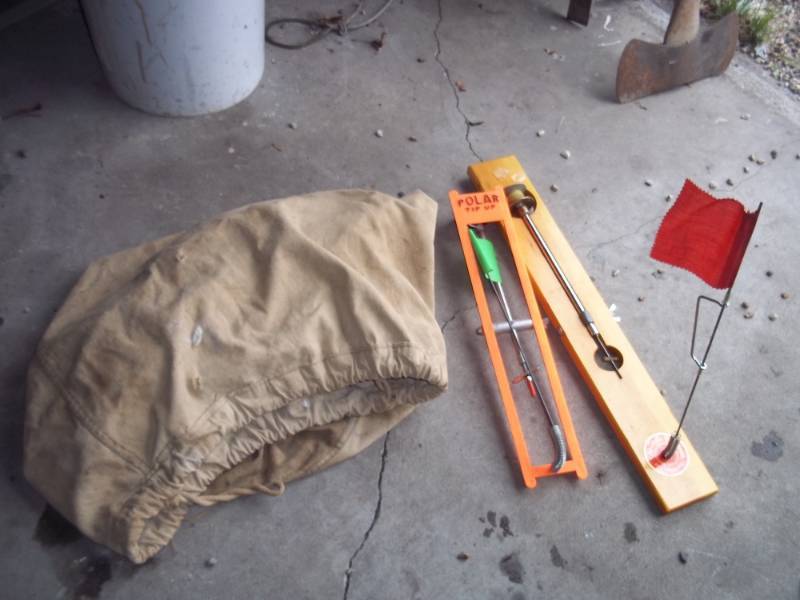 lot 165 image: wood tip up, plastic tip up, canvas tip up storage bag
