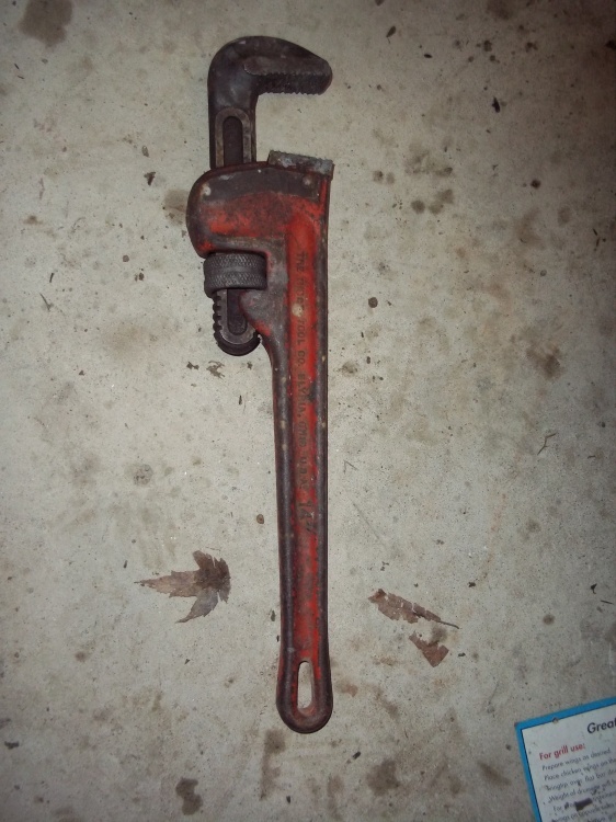 lot 194 image: 14 pipe wrench
