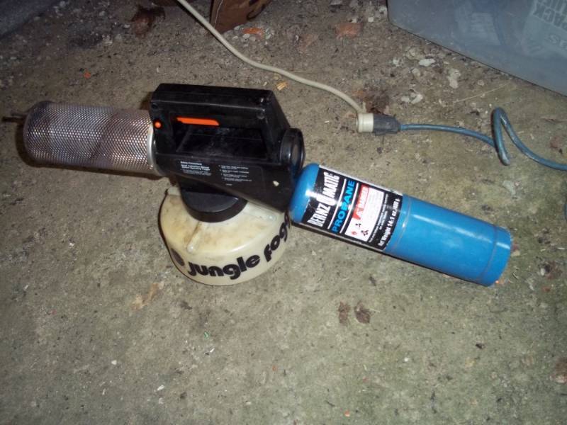 lot 211 image: Propane Insect Fogger