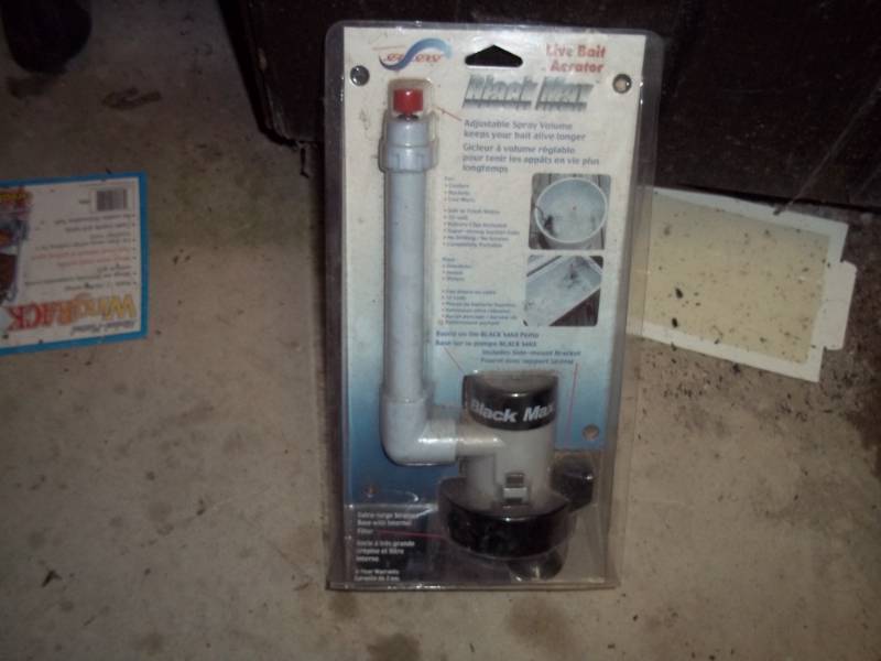 lot 213 image: Live Bait aerator