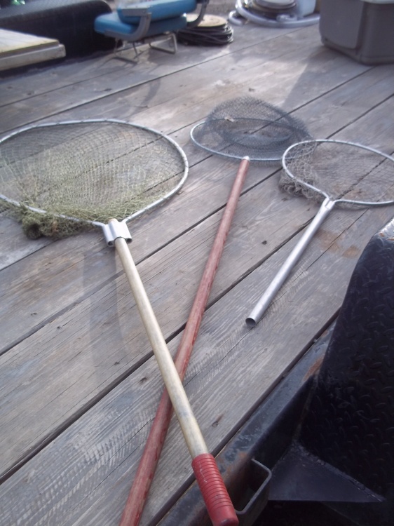 lot 237 image: Lot of 3 fishing nets