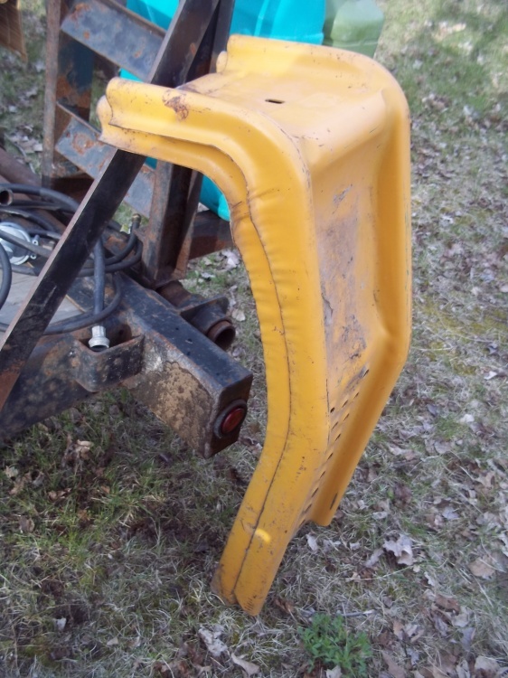 lot 249 image: Pair of car ramps