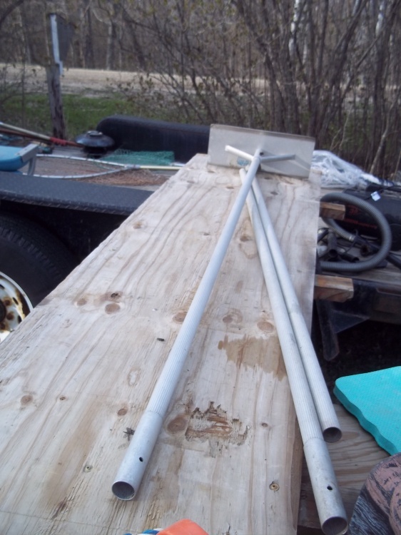 lot 252 image: Roof Snow Rake