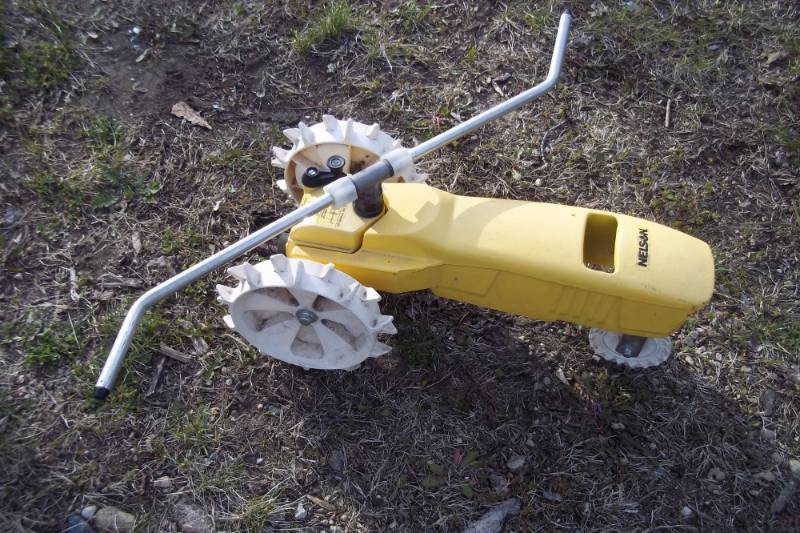 lot 263 image: Nelson Tractor waterer