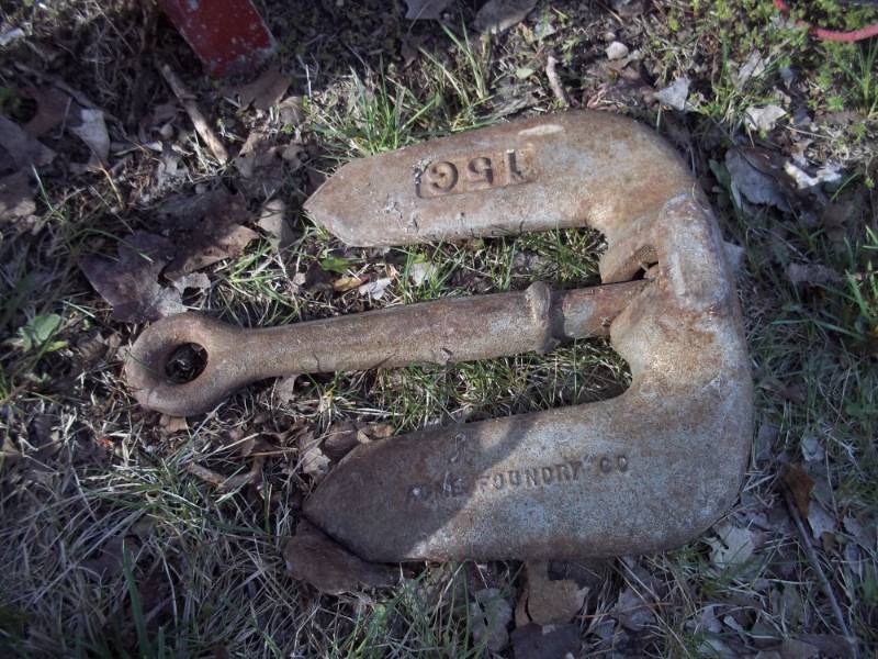 lot 279 image: Boat anchor