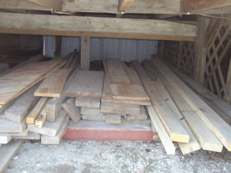 lot 316 image: Assortment of lumber