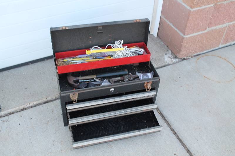 lot 26 image: Tool Box