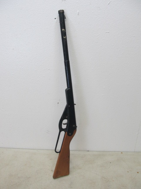 lot 29 image: Vintage Daisy BB Gun