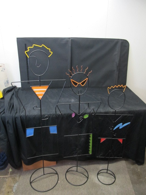 lot 46 image: Figural Wire Rack Displays