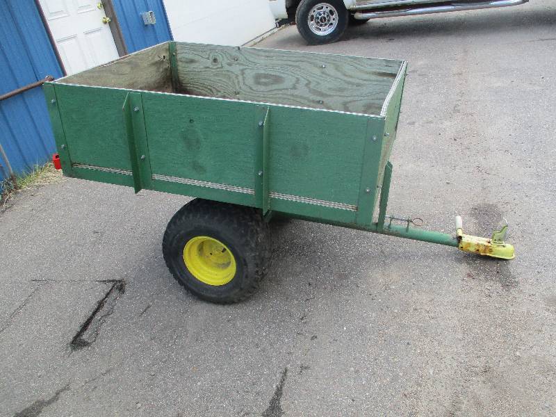 lot 9 image: Yard Trailer