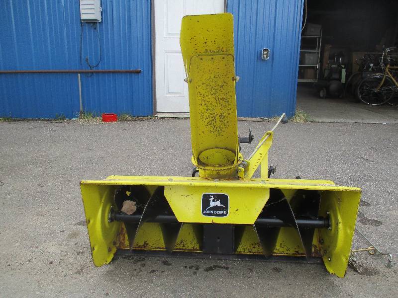 lot 3 image: John Deere Snowblower Attachment