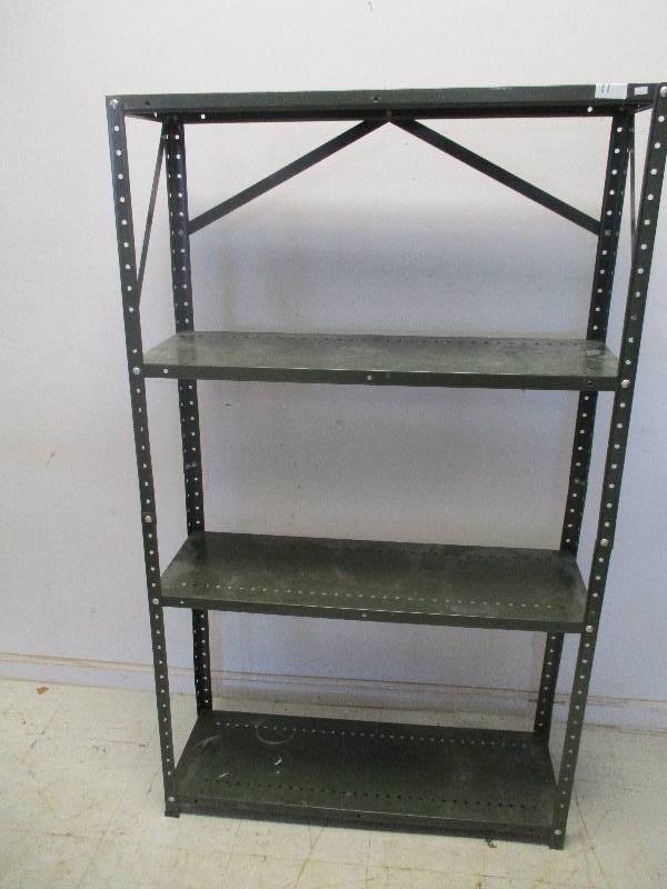 lot 11 image: Metal Shelving Unit