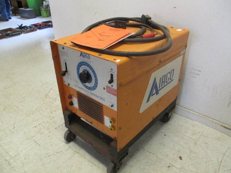lot 6 image: Airco Arc Welding Machine