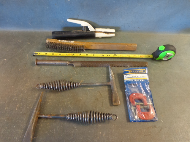 lot 61 image: Welding Tools