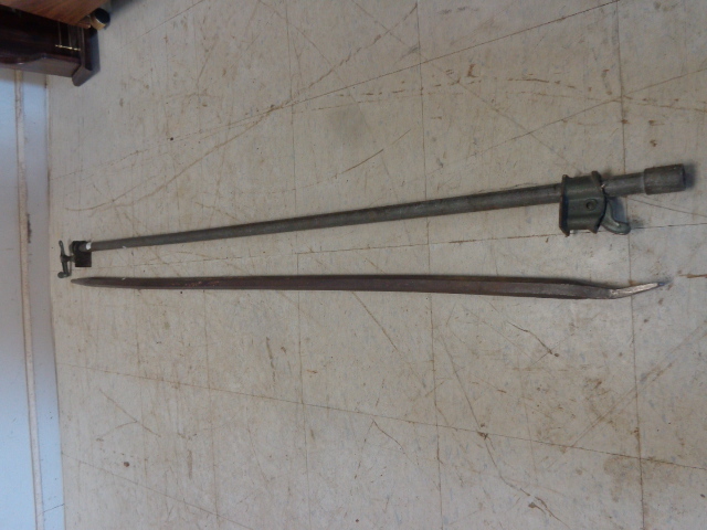 lot 73 image: Pipe Clamp and Pry Bar