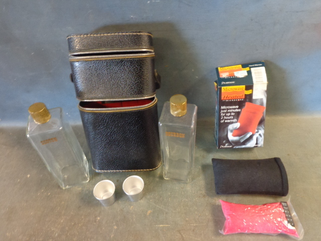 lot 74 image: Travel Bar and Microwavable Hand Warmer