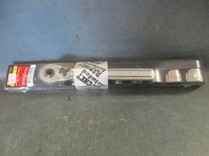 lot 86 image: Craftsman Ratchet and Socket Set