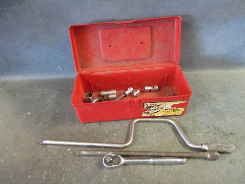 lot 94 image: Snap-On Tools