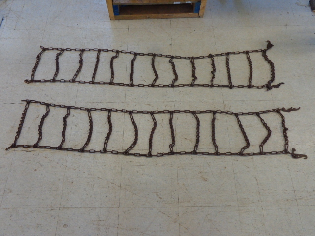 lot 125 image: Tire Chains