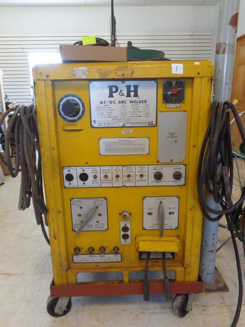 lot 1 image: P & H Arc Welder