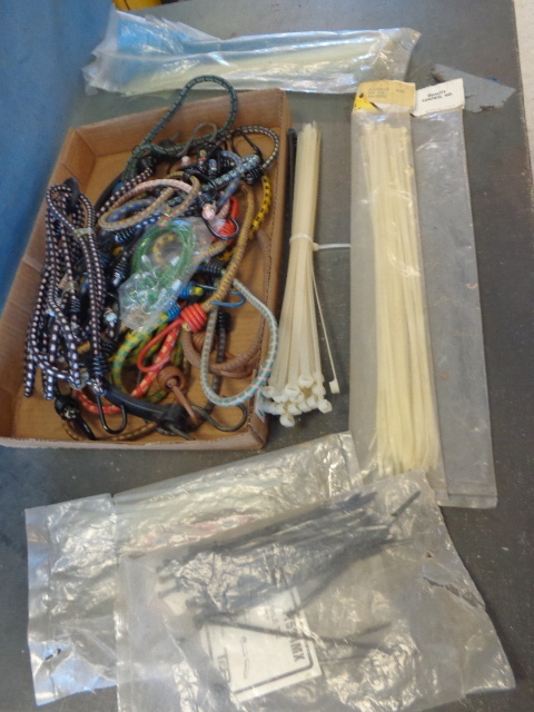 lot 131 image: Bungees and Zip Ties