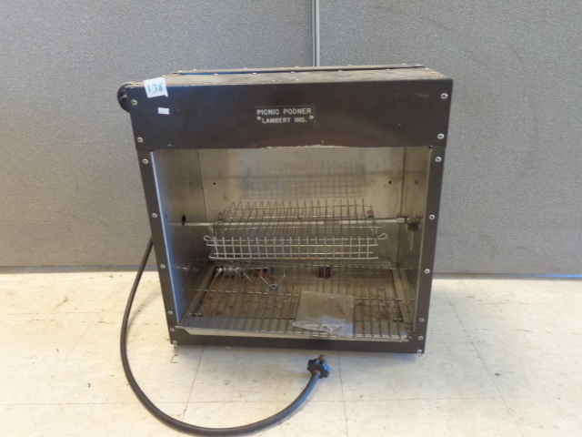 lot 138 image: Propane Rotisserie
