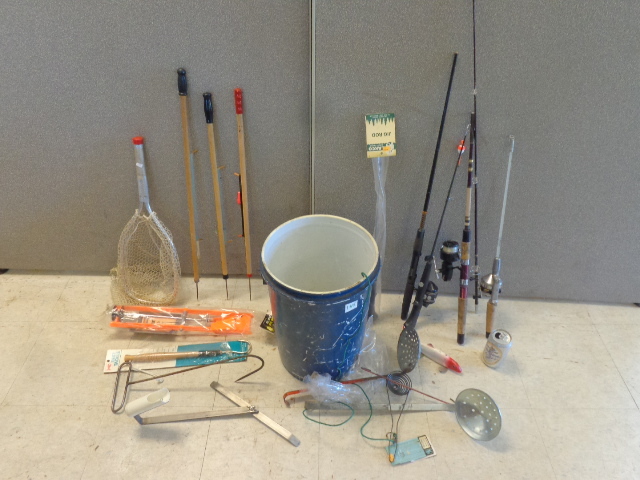 lot 145 image: Bucket of Fishing Supplies