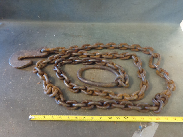 lot 157 image: Chain
