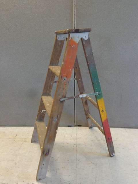 lot 187 image: Folding Ladder