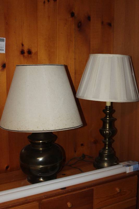 lot 1651 image: Lot of (2) Lamps
