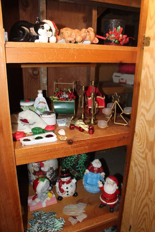 lot 1664 image: Lot of (3) Shelves of Christmas Decorations