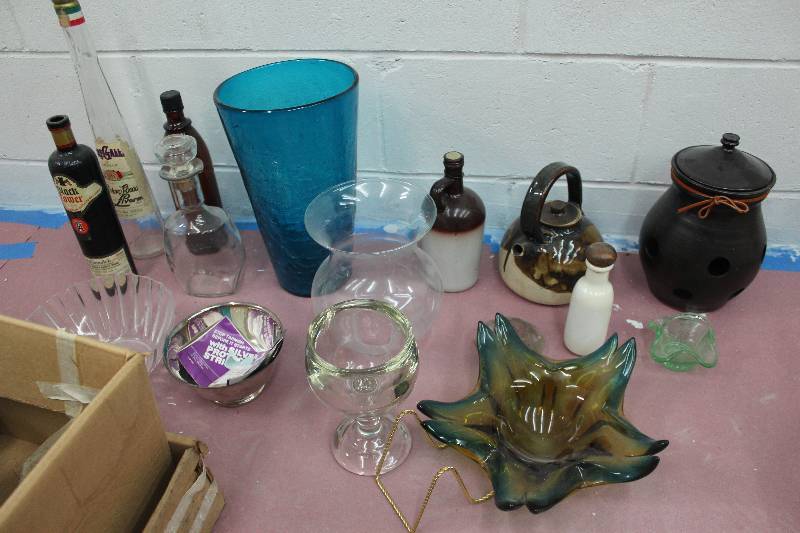 lot 1641 image: Glass Jars, Bottles