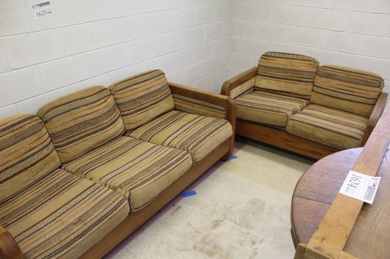 lot 1625 image: Couch, Love Seat