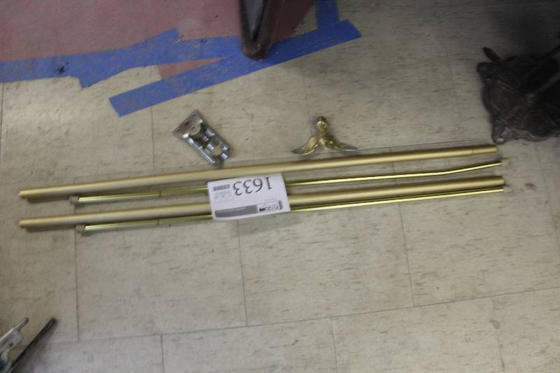 lot 1633 image: Flag Pole