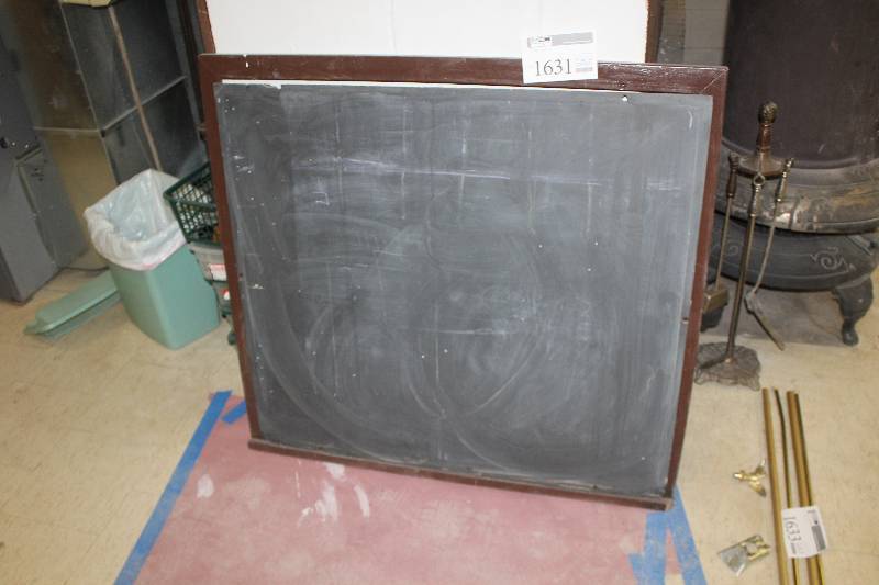 lot 1631 image: Chalk Board