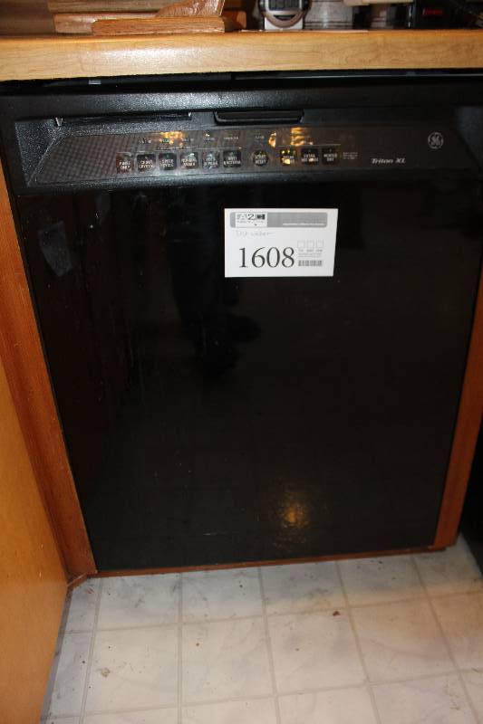lot 1608 image: GE Triton XL Dish Washer