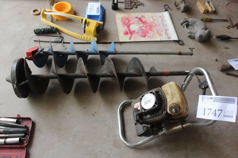 lot 1747 image: Ice Auger, 2-Bits