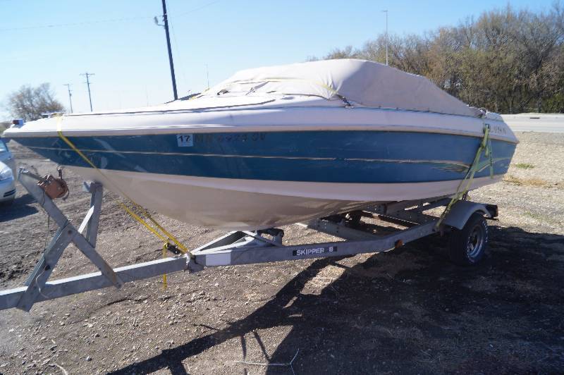 Larson Speed Boat