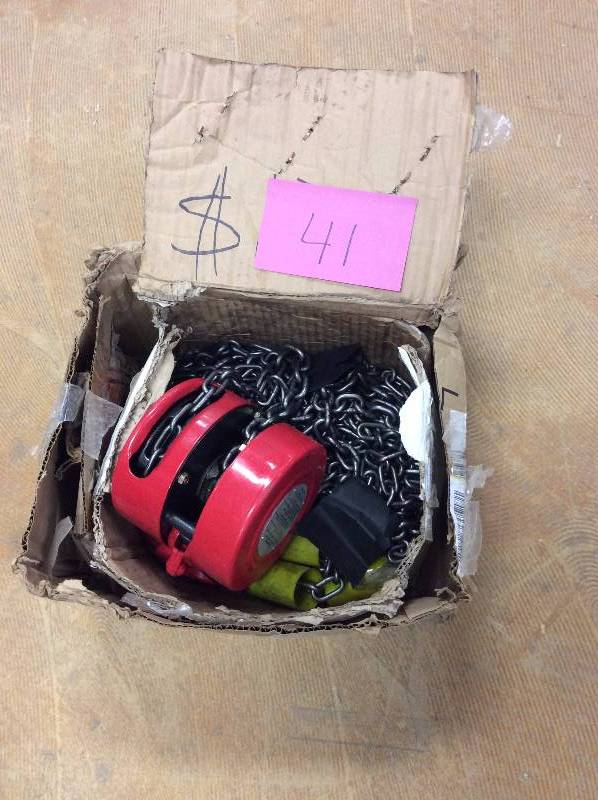 lot 41 image: Milwaukee 1 Ton 20 ft. Hand Chain Hoist Model#  9672-20