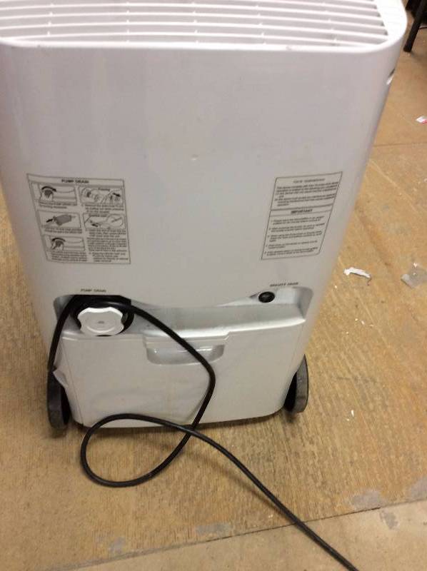 Kenmore Elite 70pint Dehumidifier with BuiltIn Pump in working