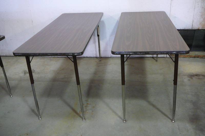 2 Tables