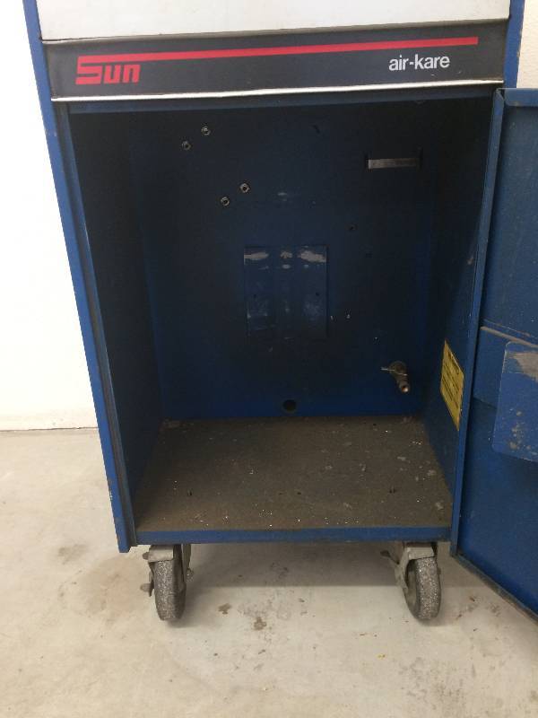 lot 119 image: Sun AC Service Machine