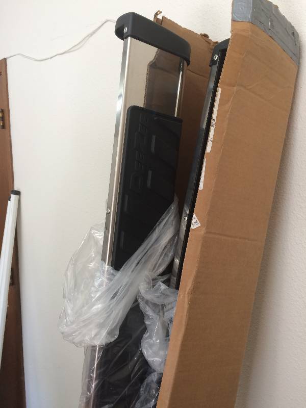 lot 12 image: DeeZee Nerf Bars