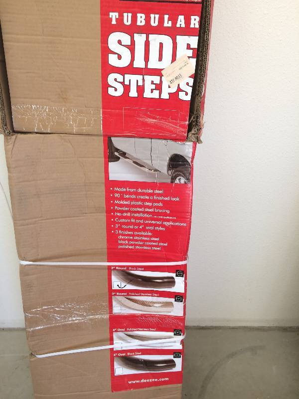 lot 13 image: DeeZee Side Steps